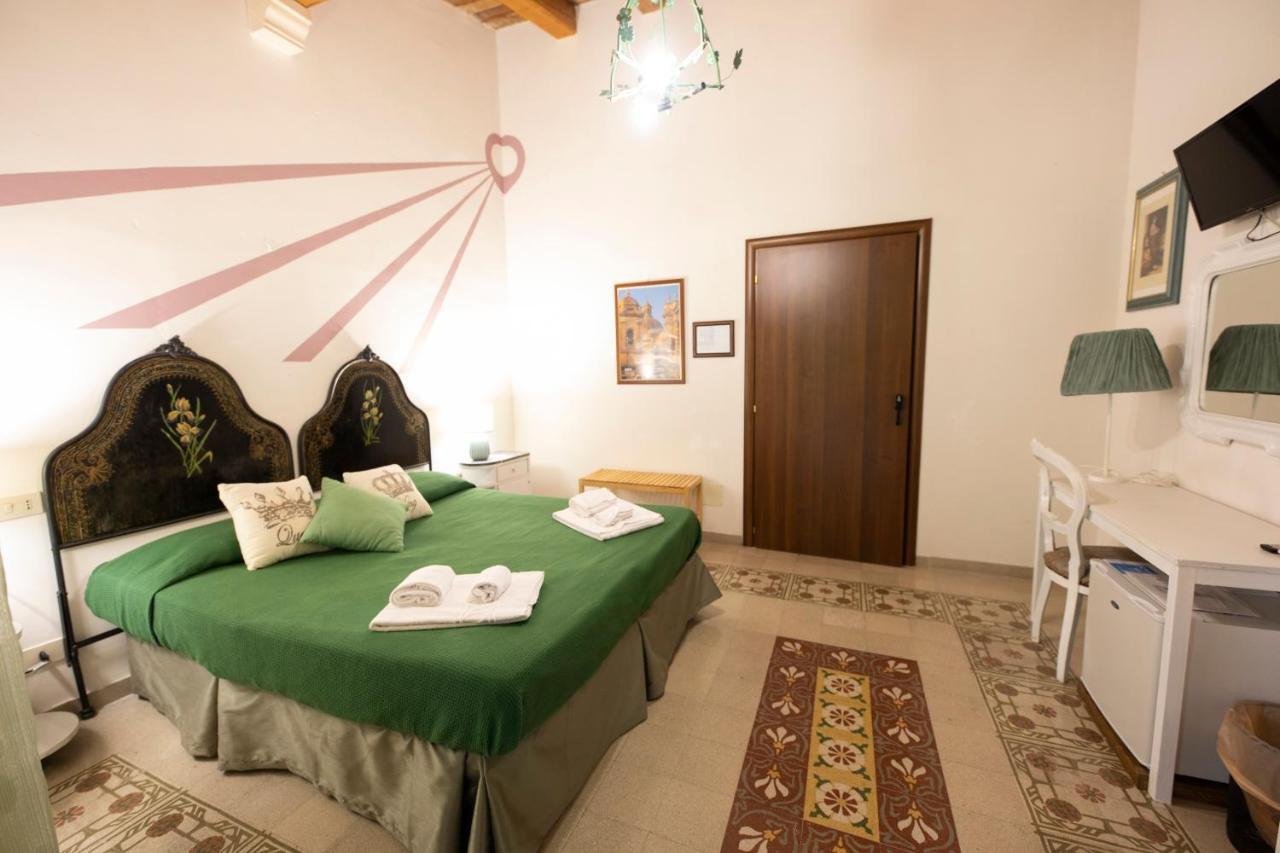 Dimora Della Pizzuta Hotel Noto Exterior foto
